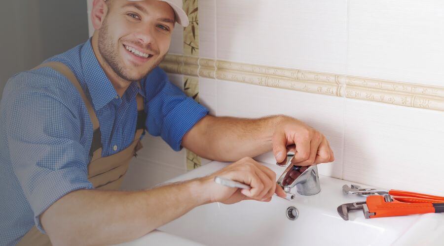 Expert burst pipe repair services in Clarksburg, IN